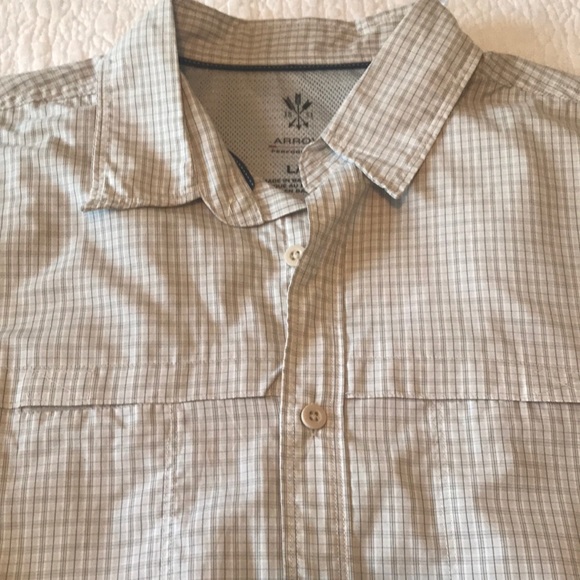 Arrow Other - Mens 1851 Arrow Performance short sleeve with 2 hidden front pockets